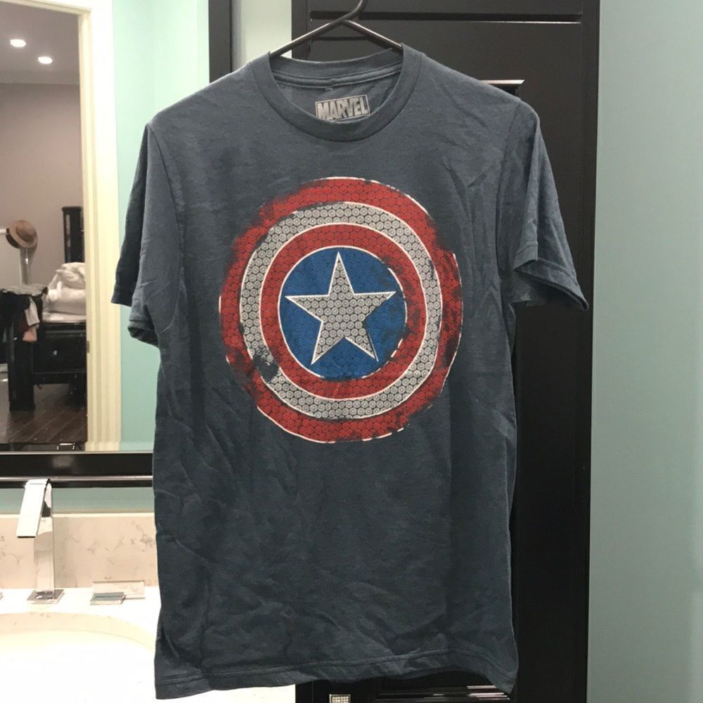 Captain America tshirt